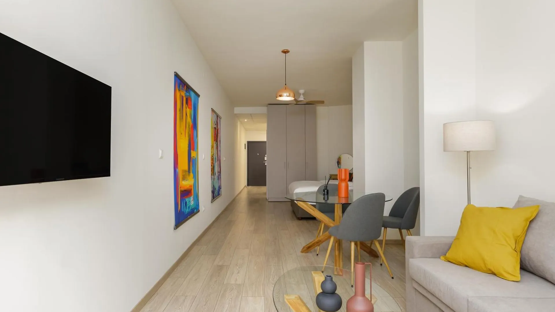 Vivienne By Halu!, Apartment In The Center Salonic