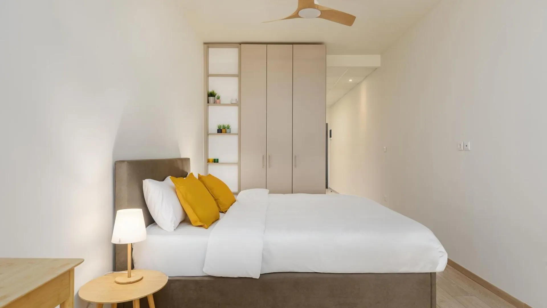 Vivienne By Halu!, Apartment In The Center Thessaloniki Greece